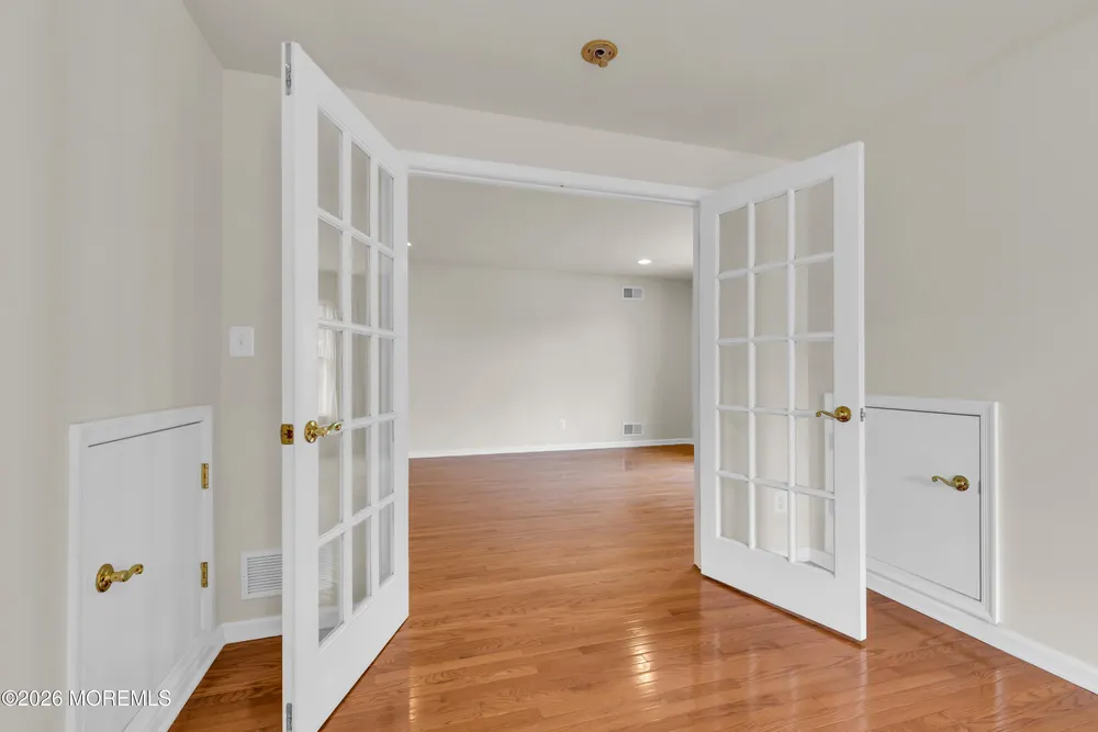 17 DIAMOND HILL ROAD, Marlboro, NJ 07746