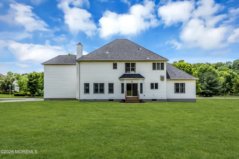 17 DIAMOND HILL ROAD, Marlboro, NJ 07746