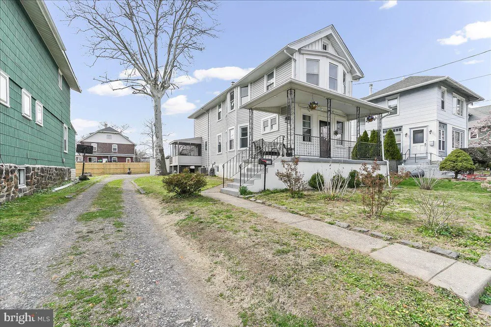 120 Lewis Ave, Lansdowne, PA 19050