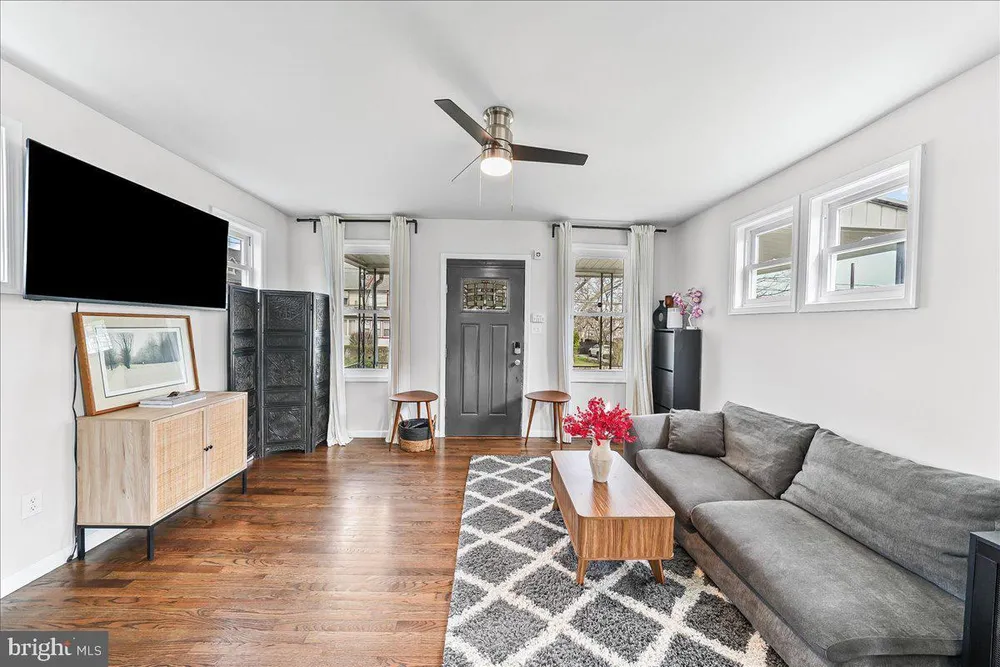 120 Lewis Ave, Lansdowne, PA 19050