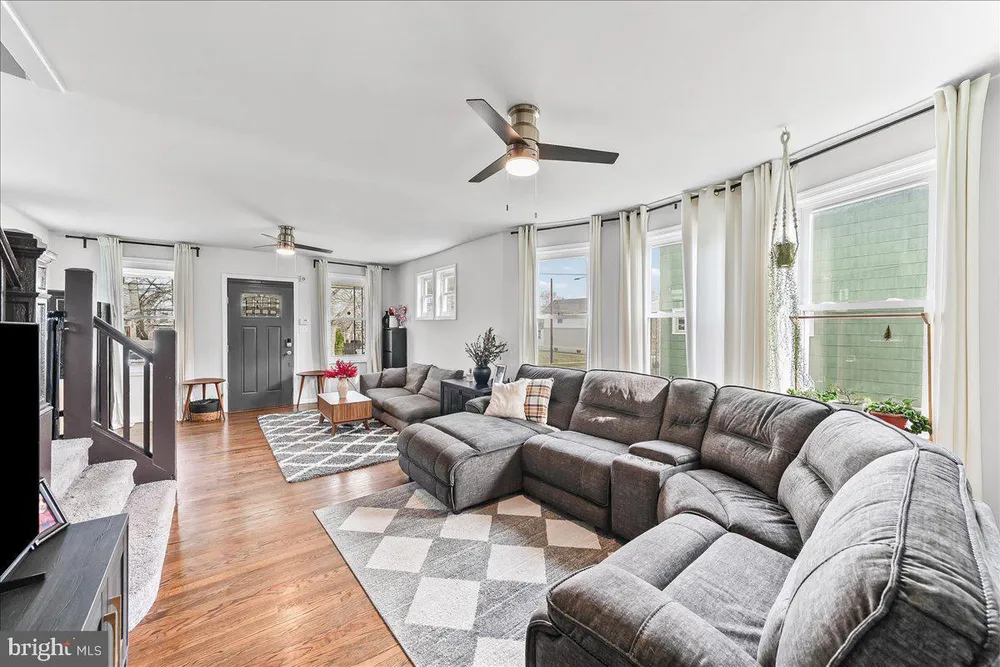 120 Lewis Ave, Lansdowne, PA 19050