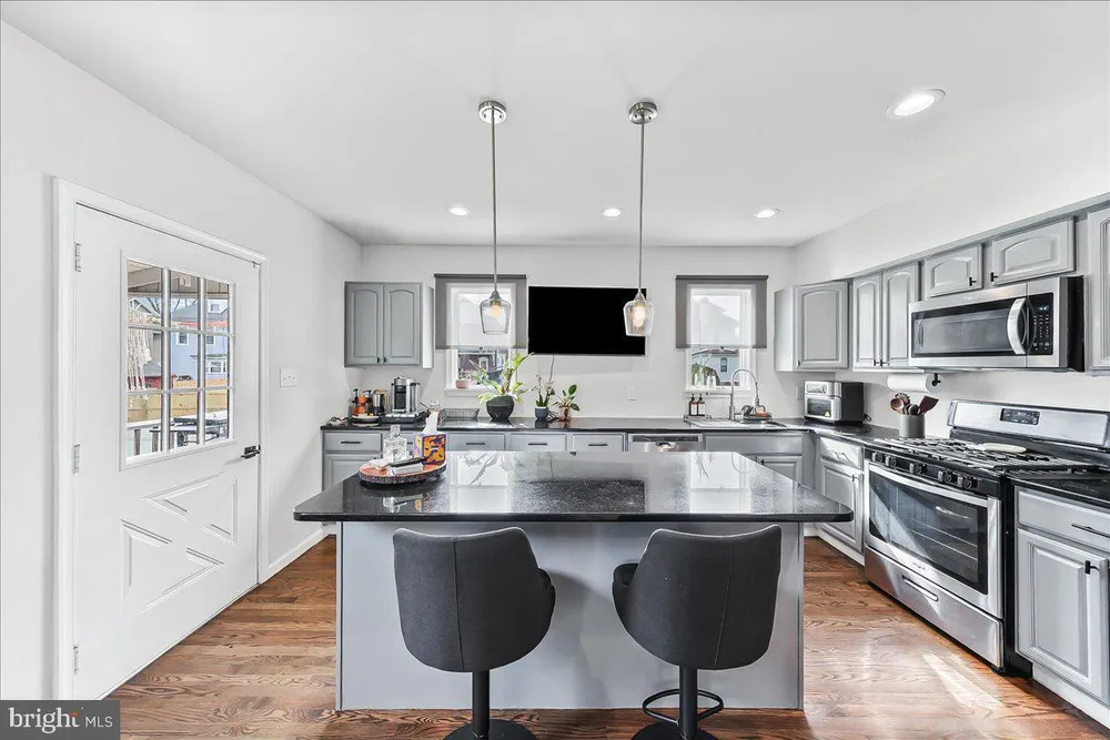120 Lewis Ave, Lansdowne, PA 19050