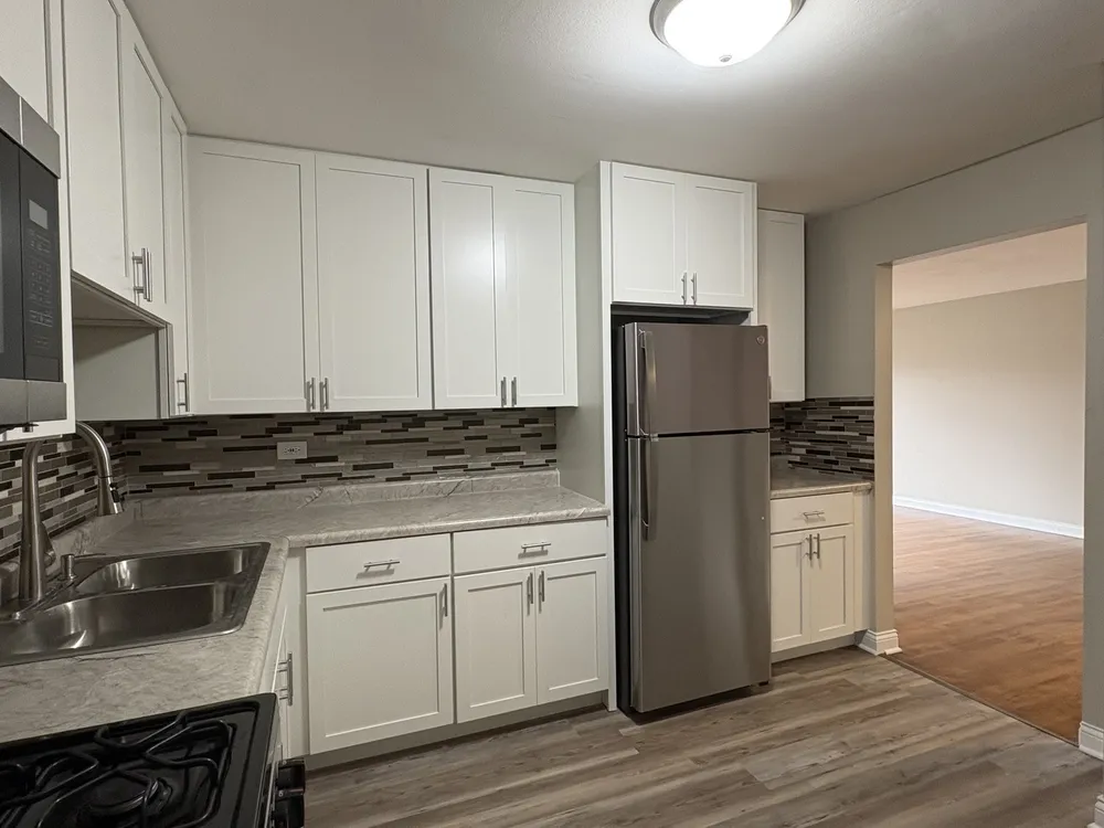 8816 N Western Ave, Des Plaines, IL 60016