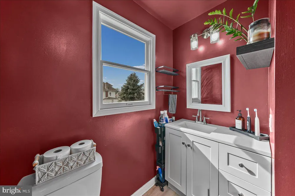 120 Lewis Ave, Lansdowne, PA 19050
