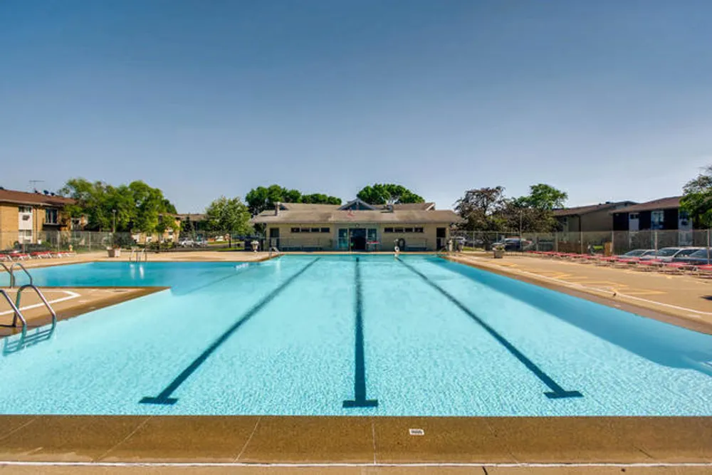8816 N Western Ave, Des Plaines, IL 60016