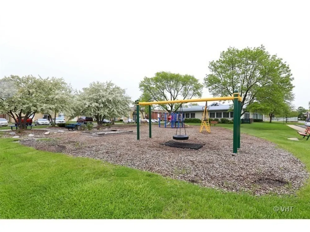 8816 N Western Ave, Des Plaines, IL 60016