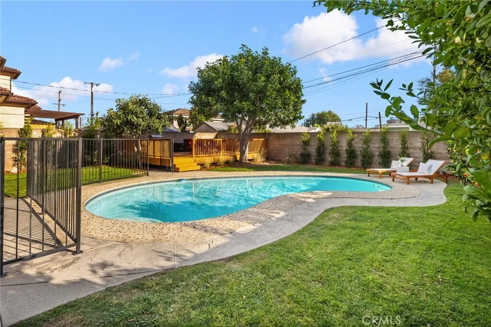 10240 Nadine St, Temple City, CA 91780