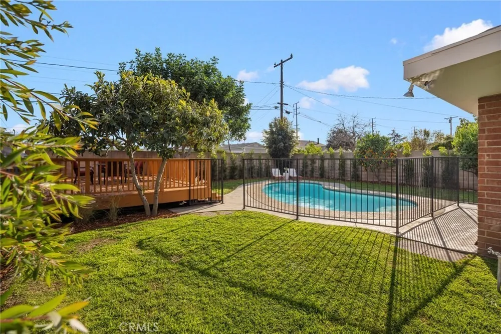 10240 Nadine St, Temple City, CA 91780