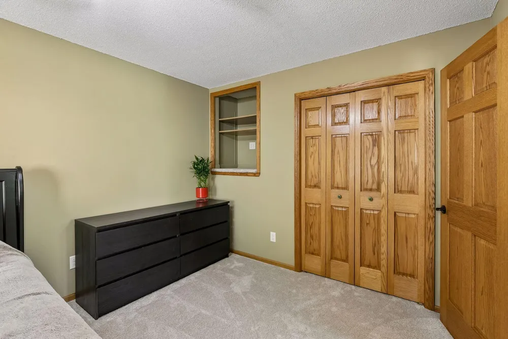 4738 W Wind Trail, Eagan, MN 55122