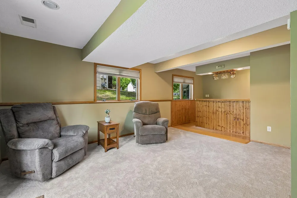 4738 W Wind Trail, Eagan, MN 55122