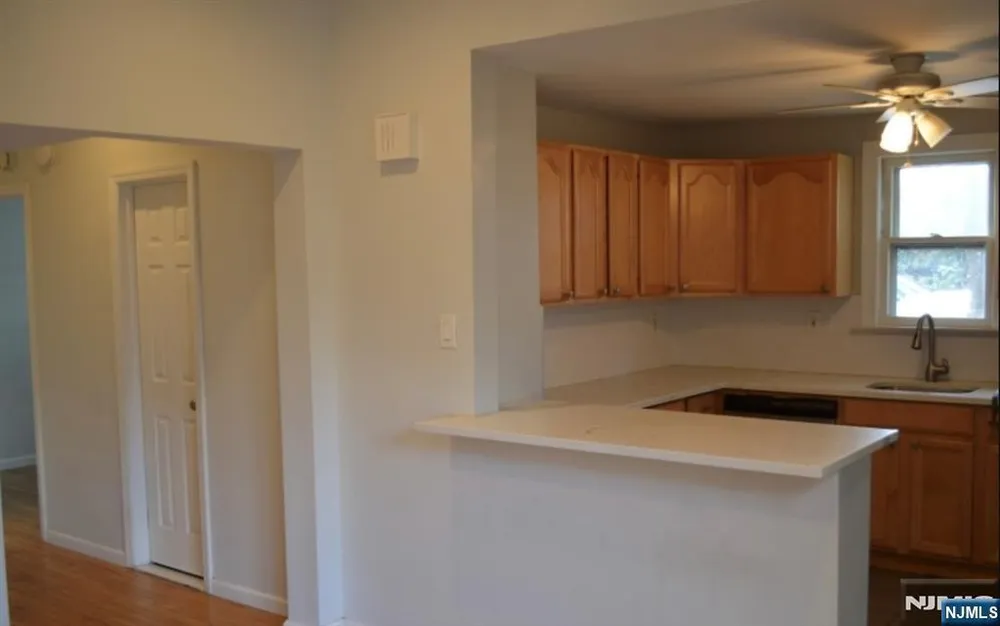 106 Broughton Ave, Bloomfield, NJ 07003