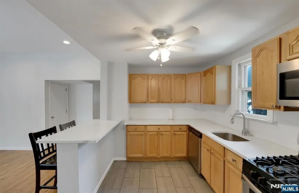 106 Broughton Ave, Bloomfield, NJ 07003