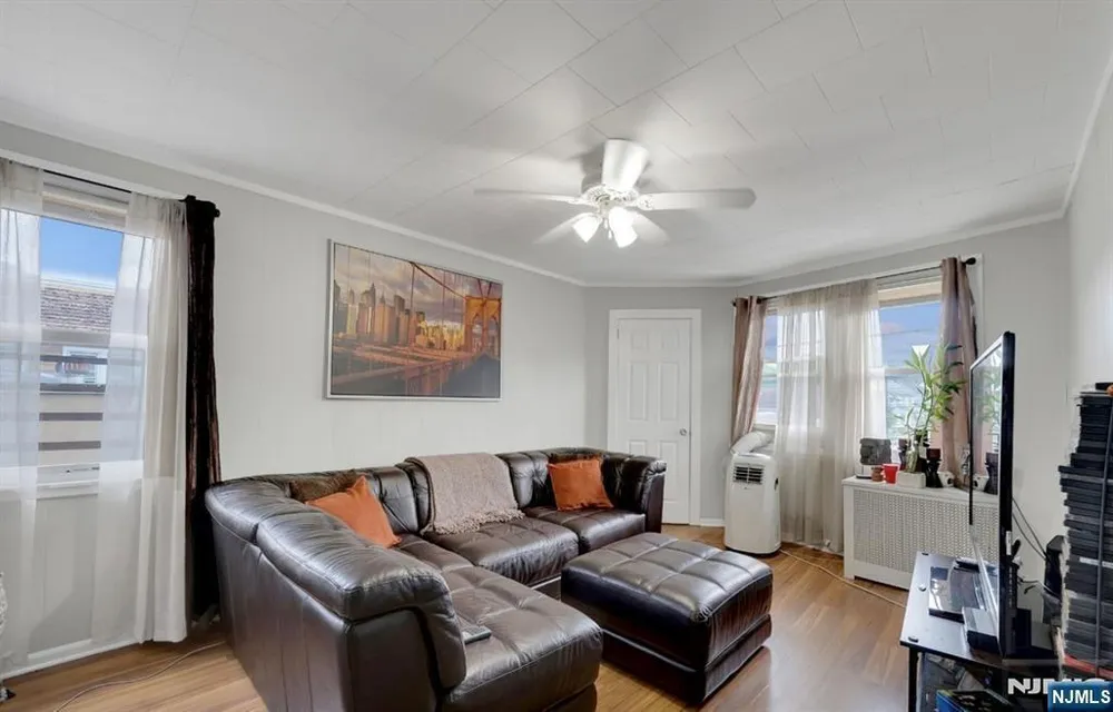 106 Broughton Ave, Bloomfield, NJ 07003