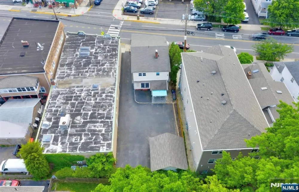 106 Broughton Ave, Bloomfield, NJ 07003
