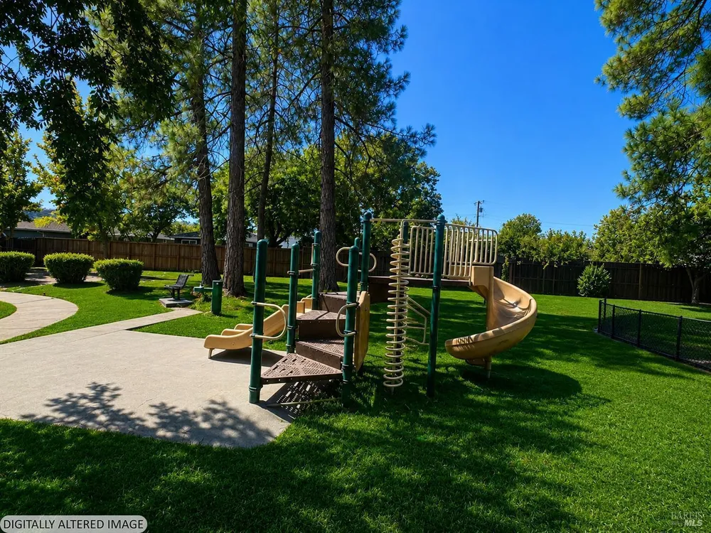 1004 Los Gamos Rd, San Rafael, CA 94903