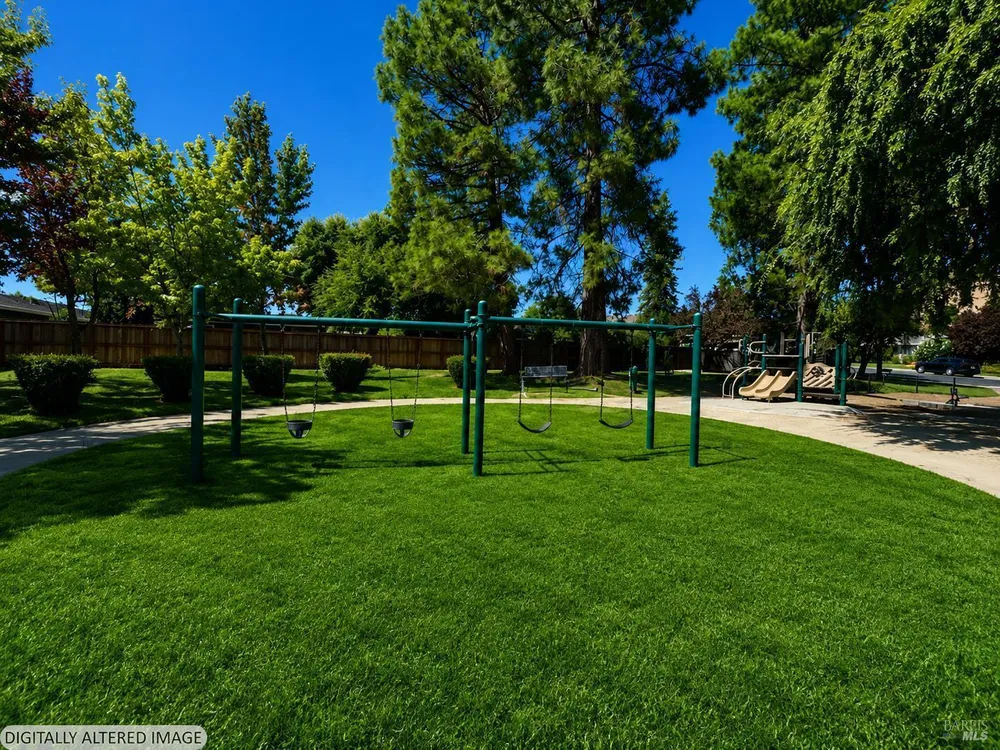 1004 Los Gamos Rd, San Rafael, CA 94903