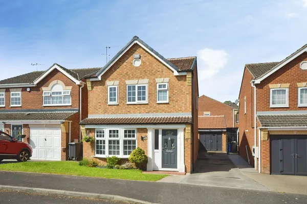 West Croft Drive, CHESTERFIELD, Derby...