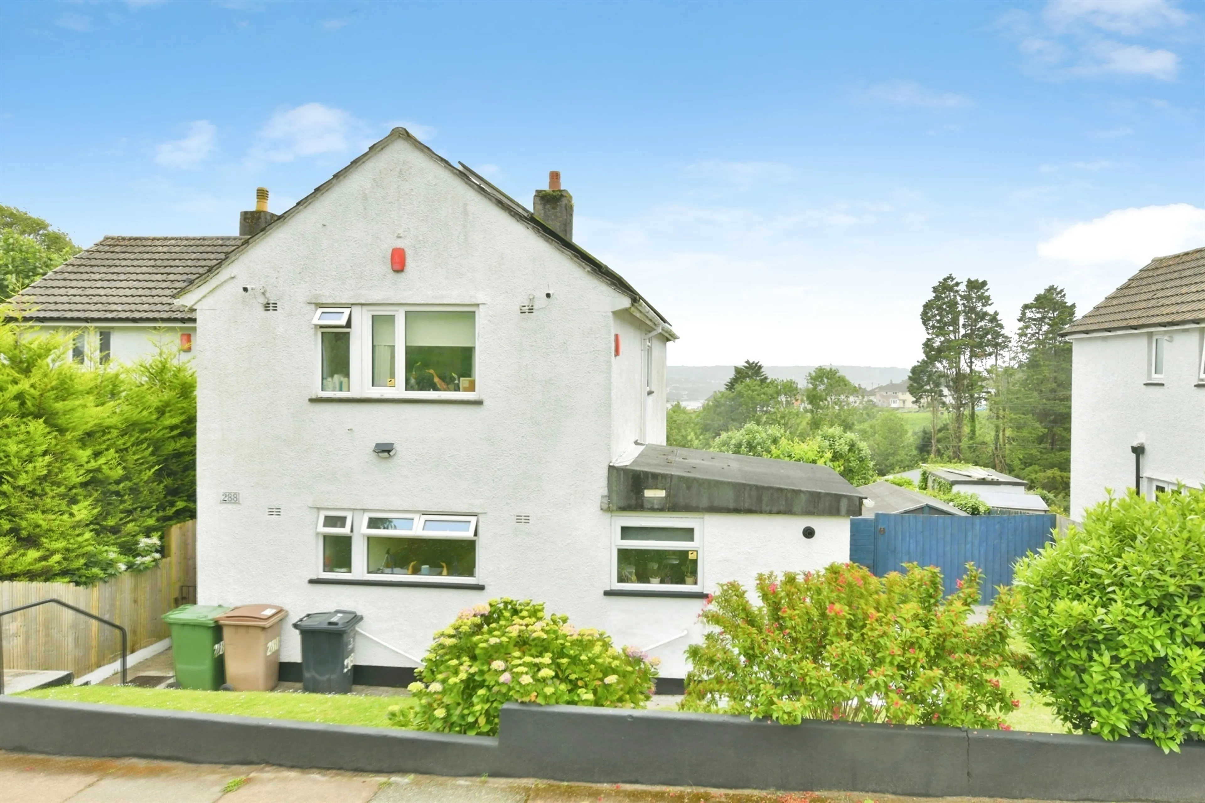 Property photo 0