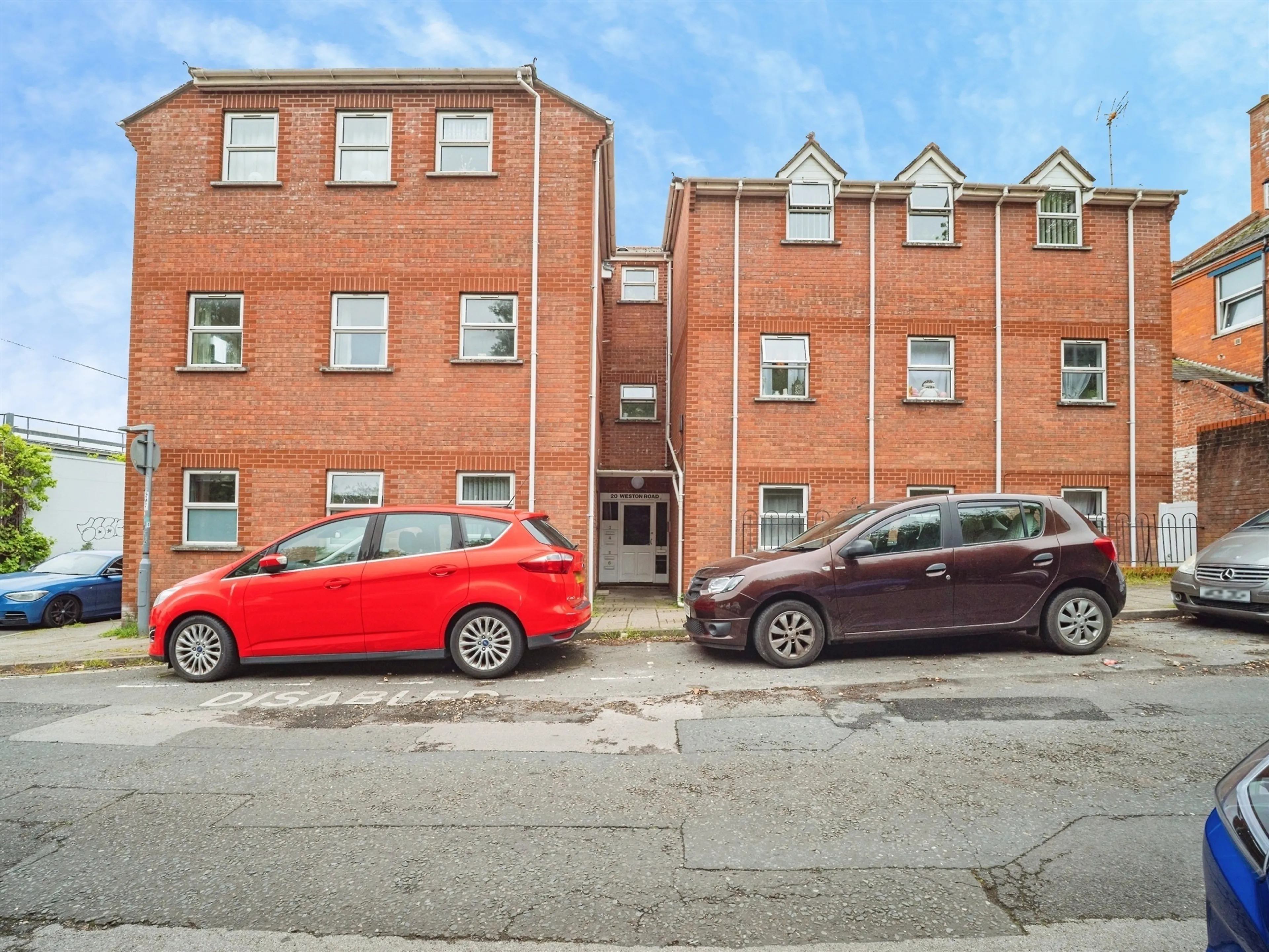 Property photo 0