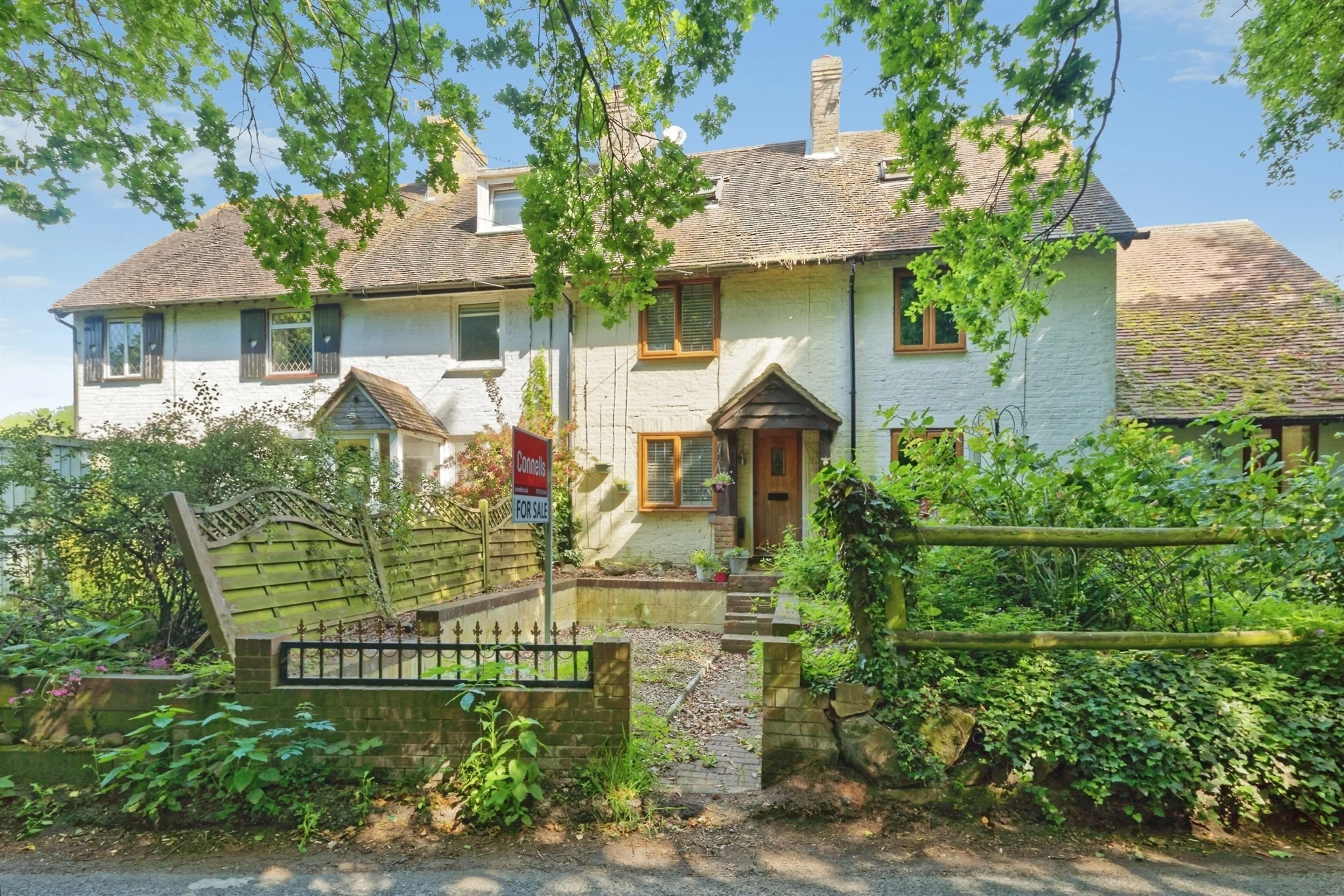 Property at Four Oaks Cottages Bysing Wood Road, Faversham