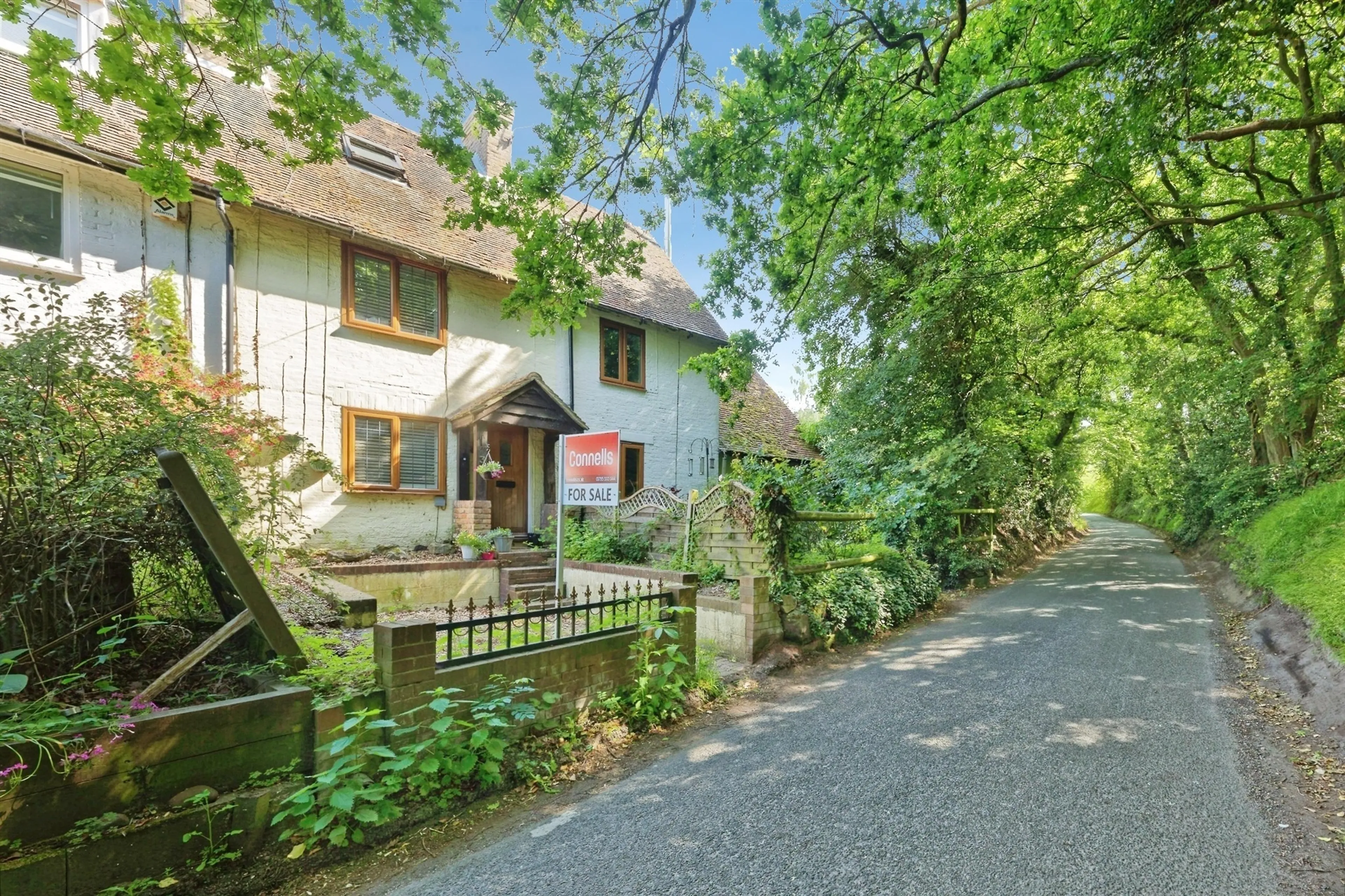 Property at Four Oaks Cottages Bysing Wood Road, Faversham