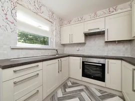 Greendale Court, Cottingham thumb 3