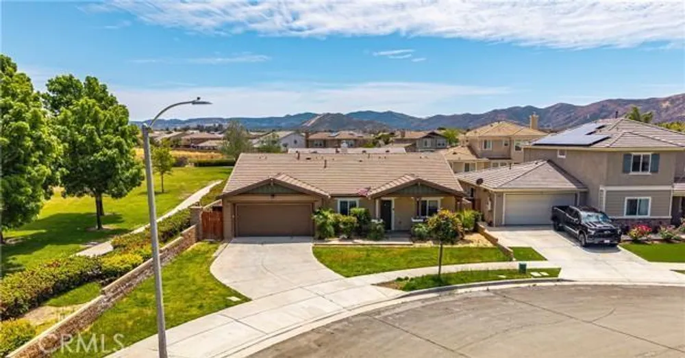 279 Alverstone St, Hemet, CA 92543