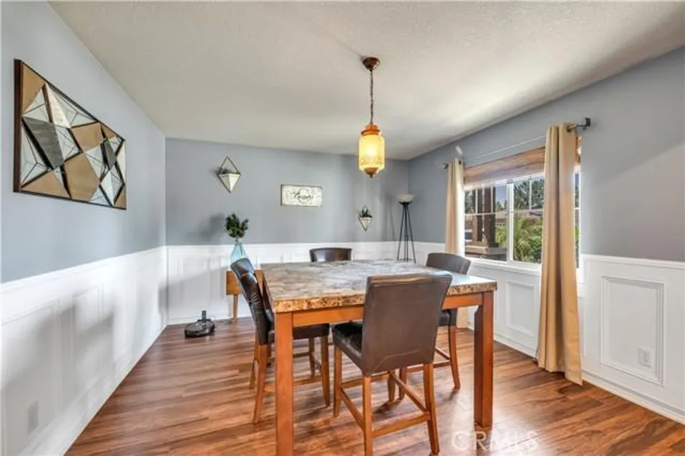 279 Alverstone St, Hemet, CA 92543