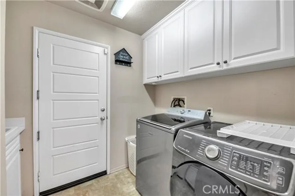 279 Alverstone St, Hemet, CA 92543