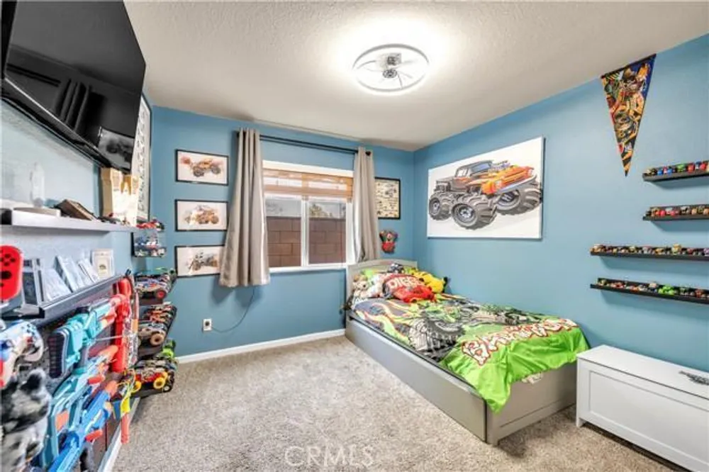 279 Alverstone St, Hemet, CA 92543