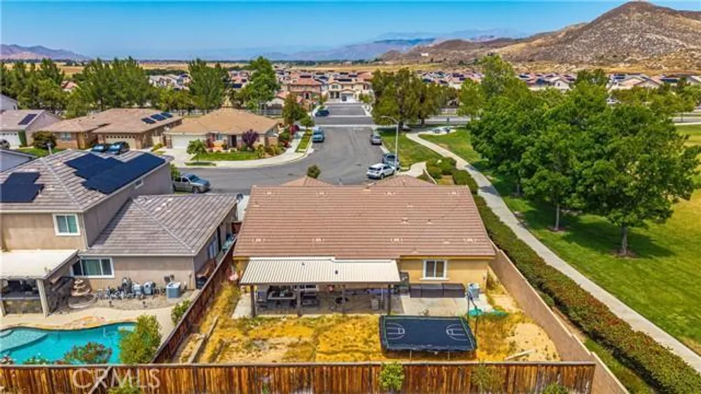 279 Alverstone St, Hemet, CA 92543