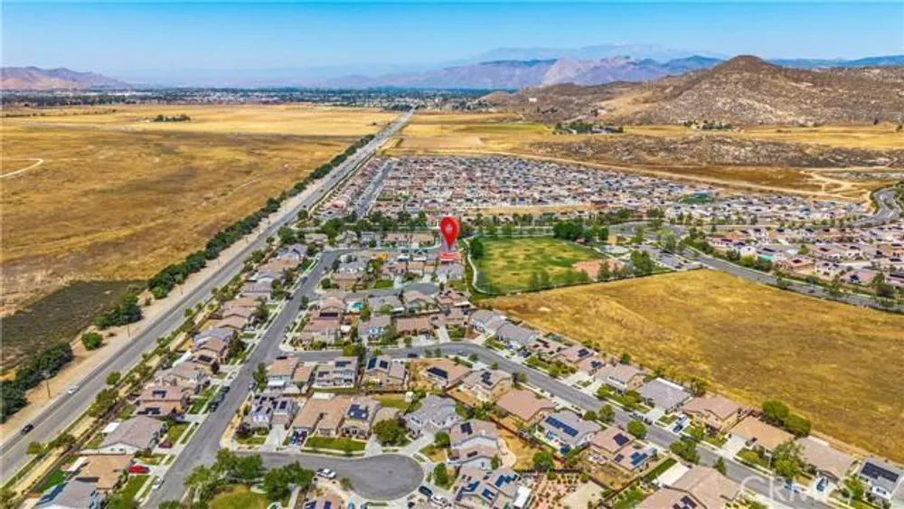 279 Alverstone St, Hemet, CA 92543