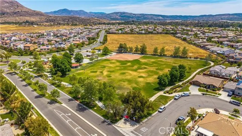 279 Alverstone St, Hemet, CA 92543