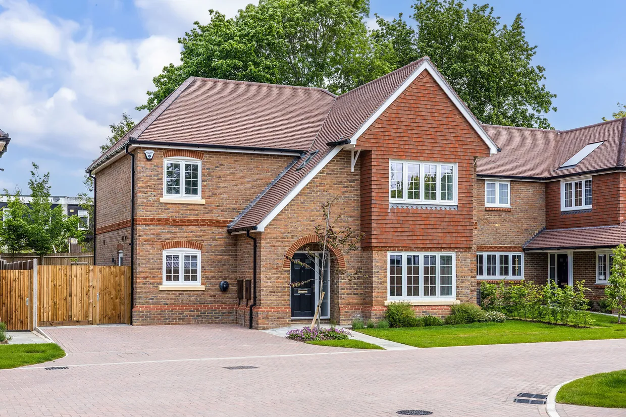 Silver Birches, Shelvers Way, Tadworth, KT20 photo 1