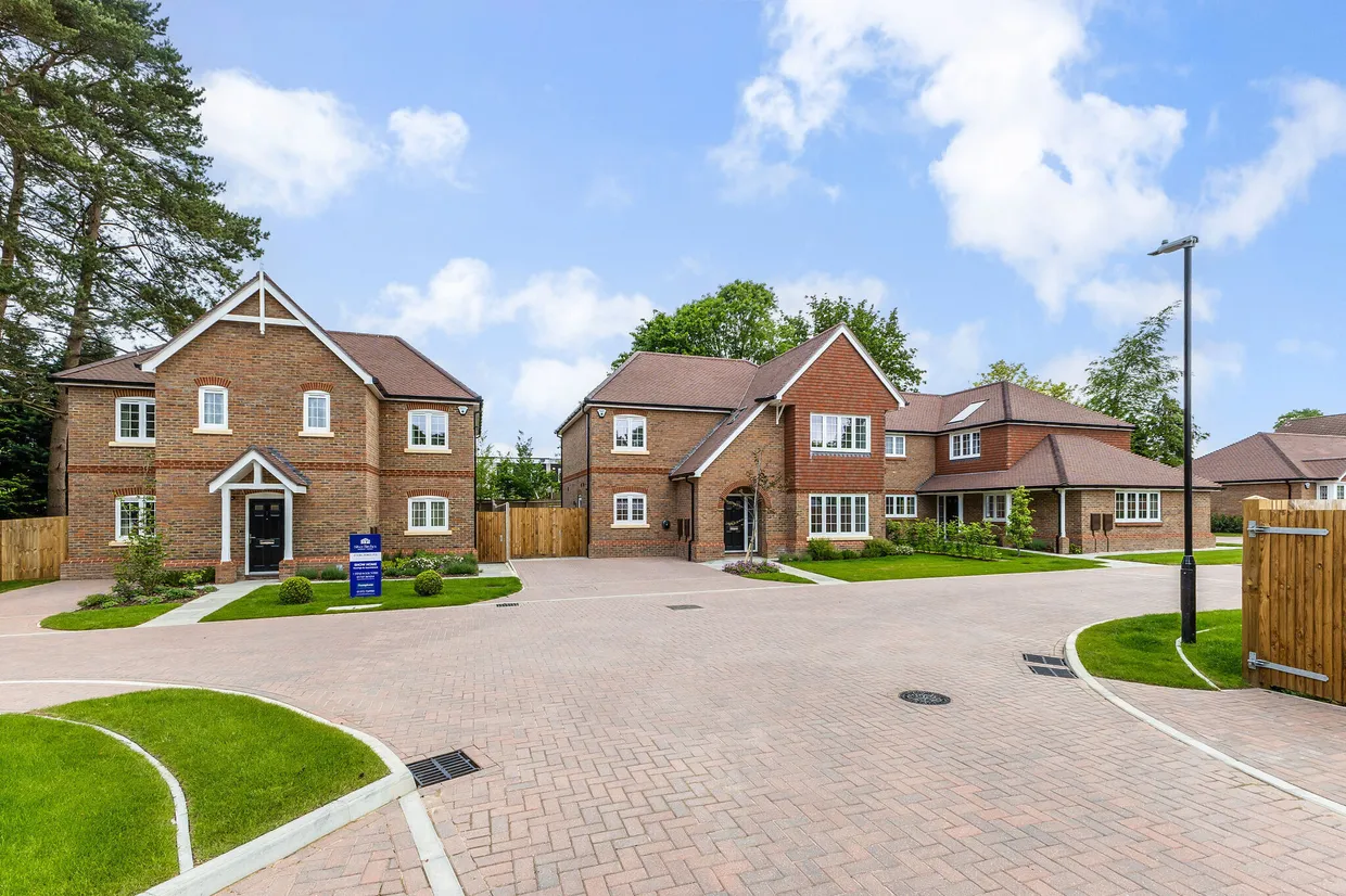 Silver Birches, Shelvers Way, Tadworth, KT20 photo 19