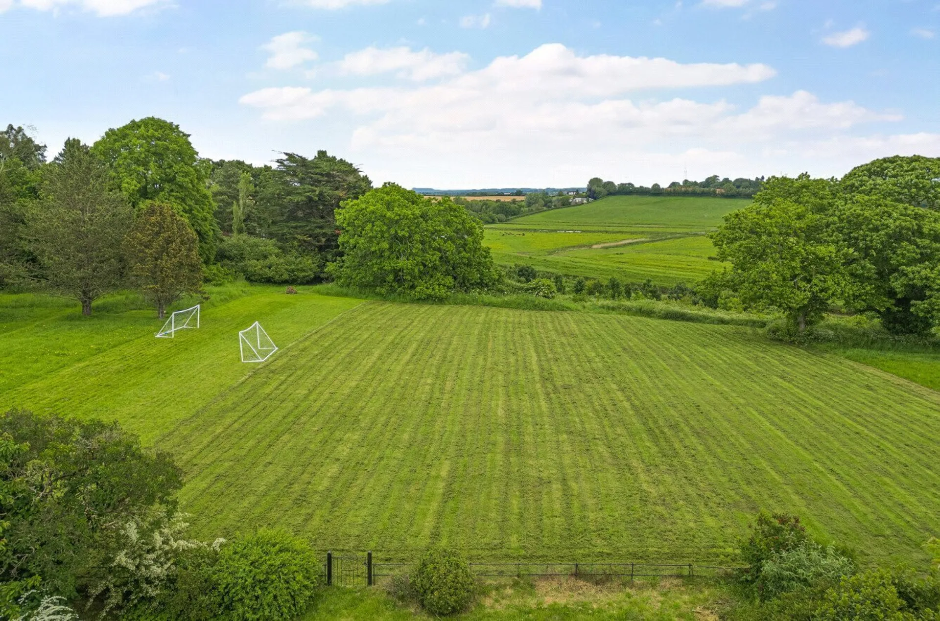 Property photo top 1