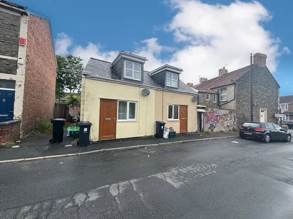 Kennington Avenue, Kingswood, Bristol