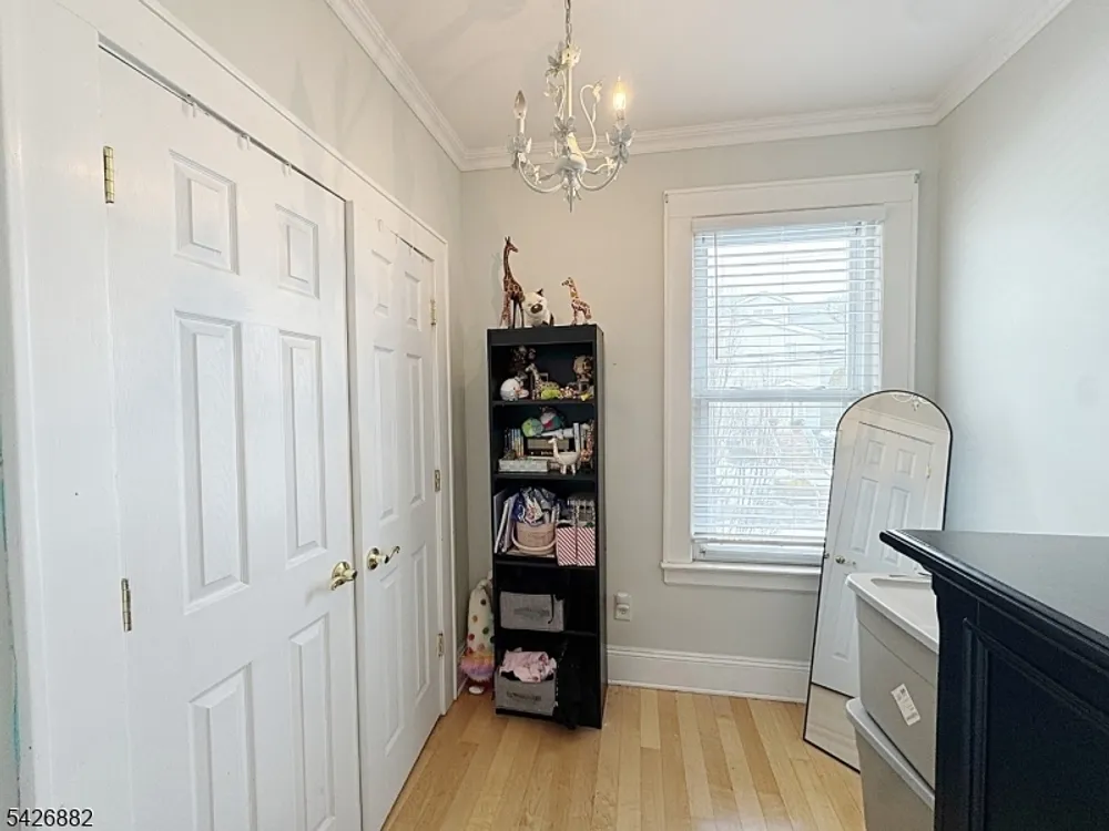 84 Saint Marys Pl, Nutley, NJ 07110