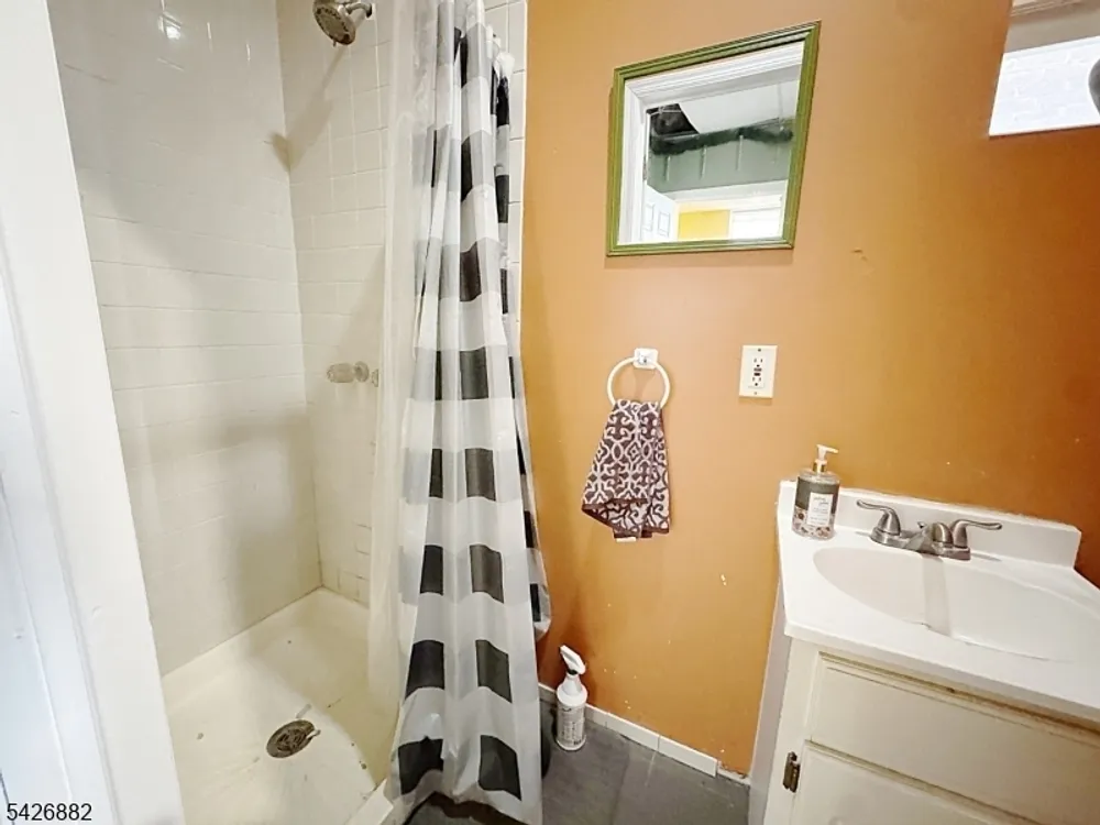 84 Saint Marys Pl, Nutley, NJ 07110