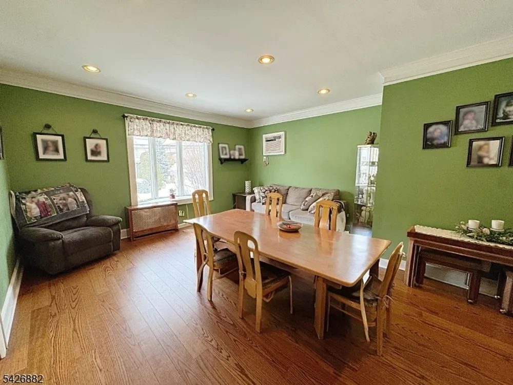 84 Saint Marys Pl, Nutley, NJ 07110
