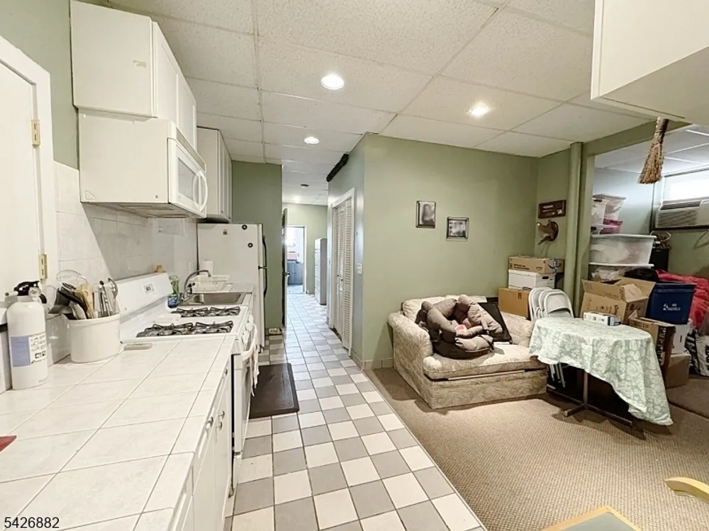 84 Saint Marys Pl, Nutley, NJ 07110