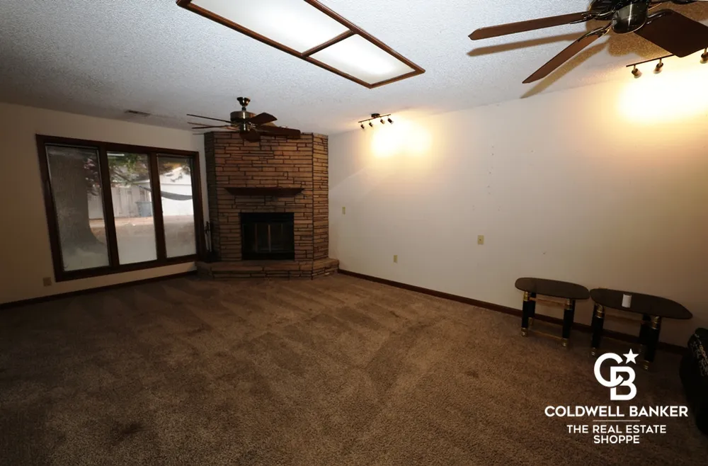 1524 Harvest Ln, Garden City, KS 67846