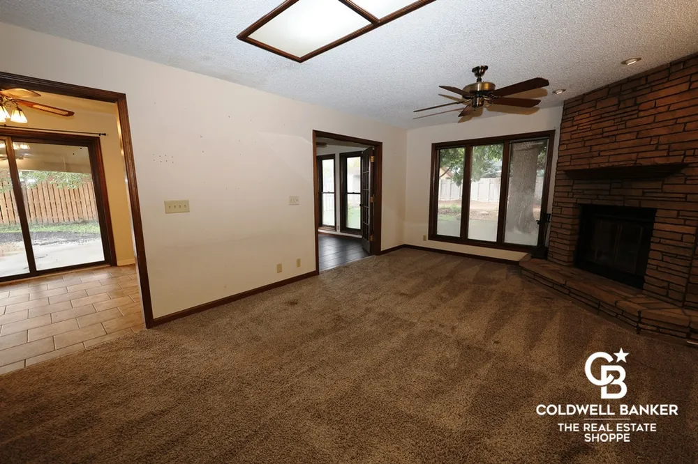 1524 Harvest Ln, Garden City, KS 67846