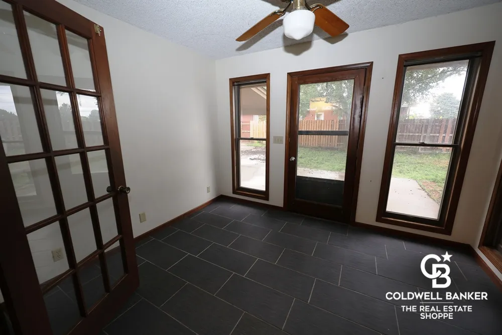 1524 Harvest Ln, Garden City, KS 67846