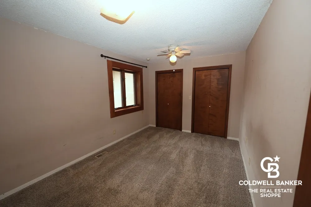 1524 Harvest Ln, Garden City, KS 67846