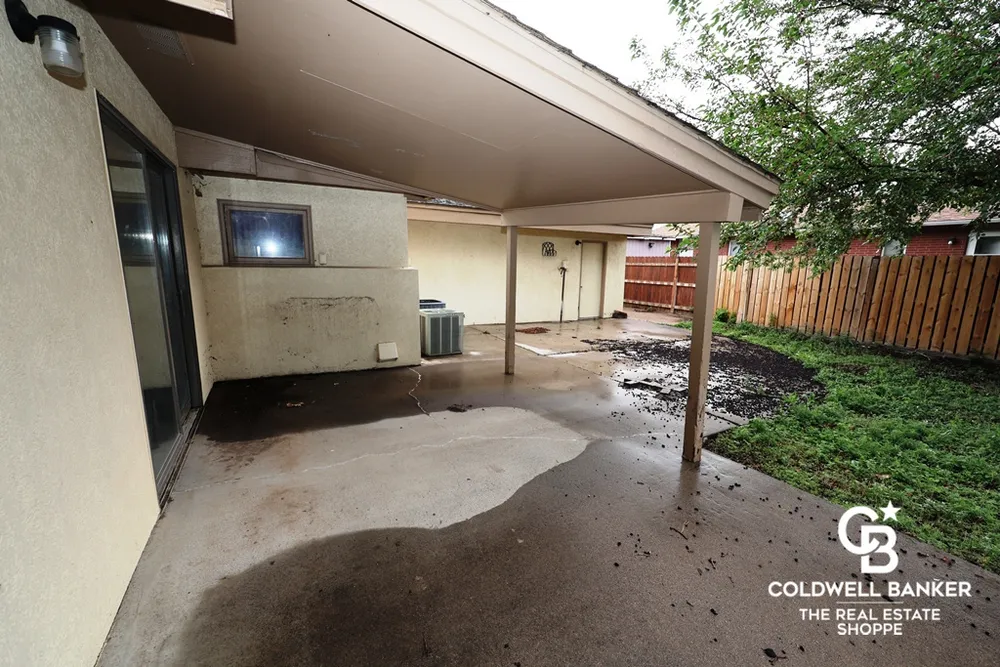 1524 Harvest Ln, Garden City, KS 67846