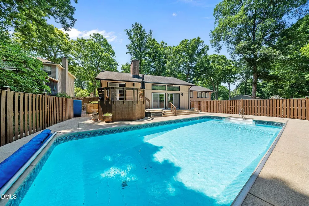 4501 Wingate Dr, Raleigh, NC 27609