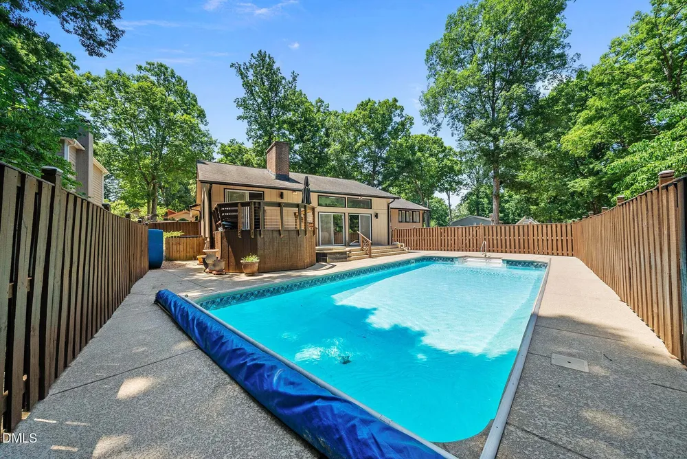 4501 Wingate Dr, Raleigh, NC 27609