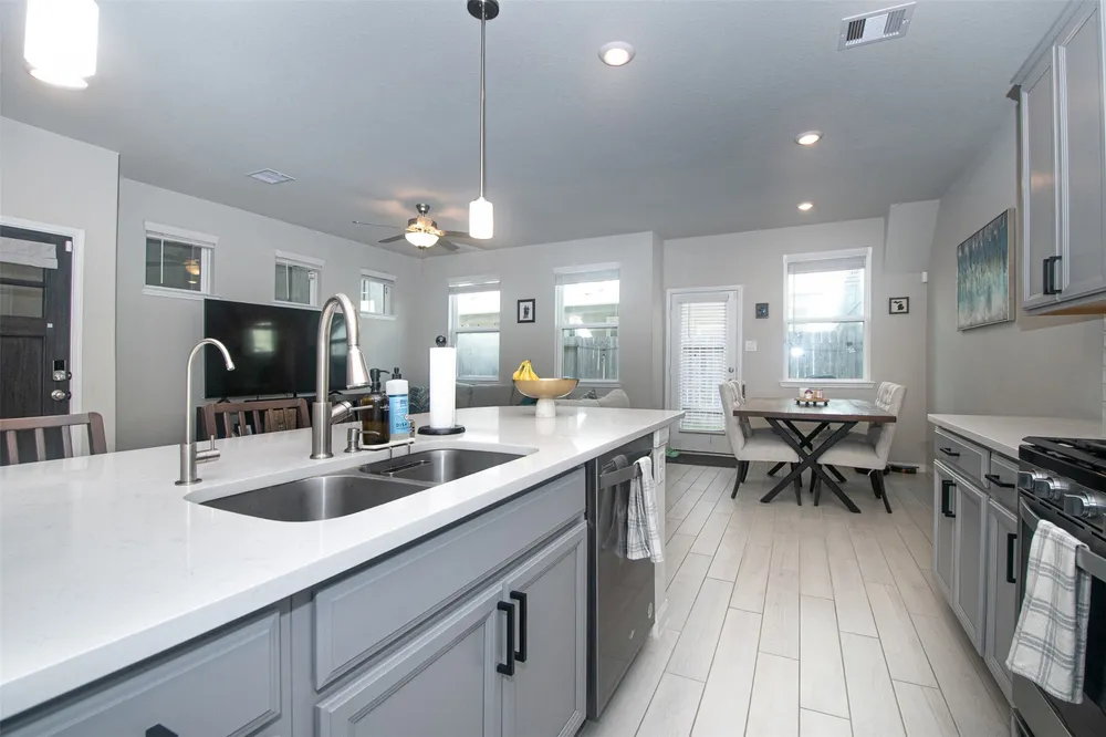 1523 Parkland Oak Dr, Houston, TX 77084