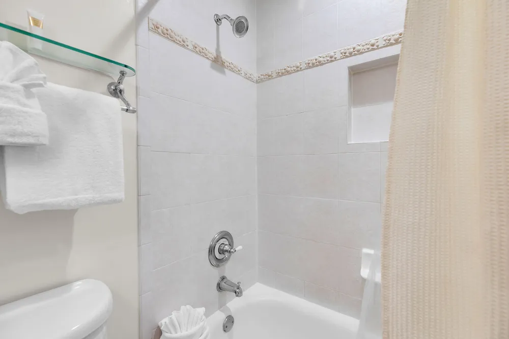 2600 Overseas Hwy, Marathon, FL 33050